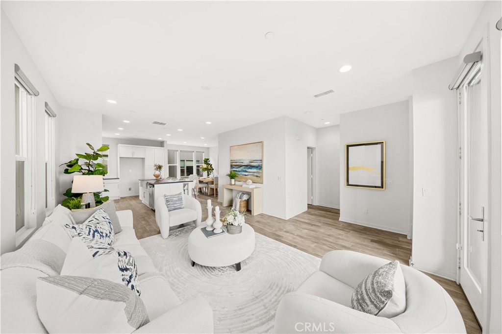 1607 SOMERTON DR
