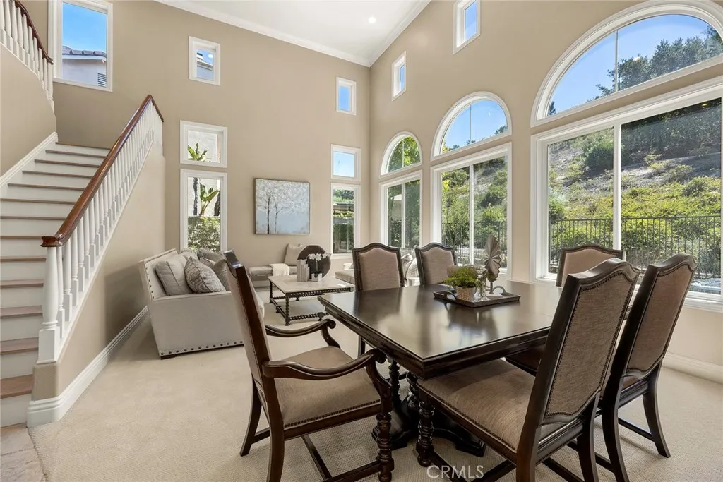 Anaheim Hills, California 92808, United States, 5 Bedrooms Bedrooms, ,4 BathroomsBathrooms,Residential,Pending,206419