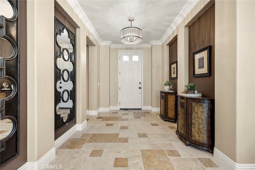 8228 E Marblehead Way