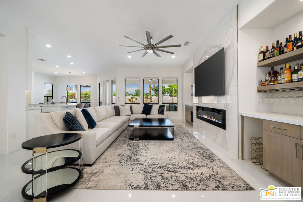Venezia - Residential Lease