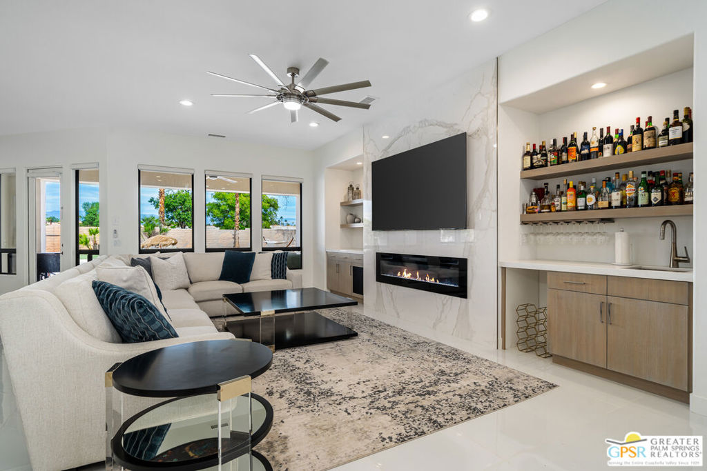 Venezia - Residential Lease