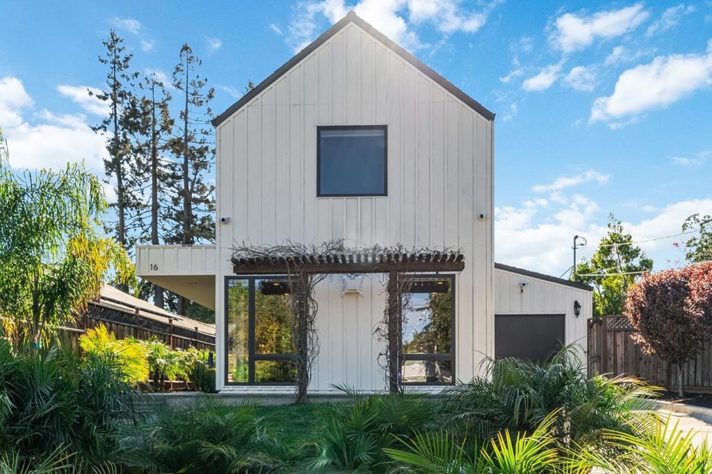 16 Hillview Avenue, Redwood City CA 94062