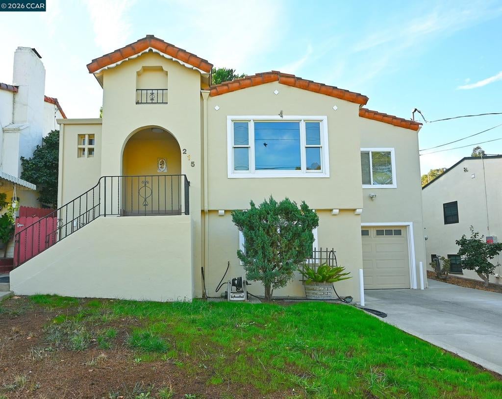 215 Pomona St