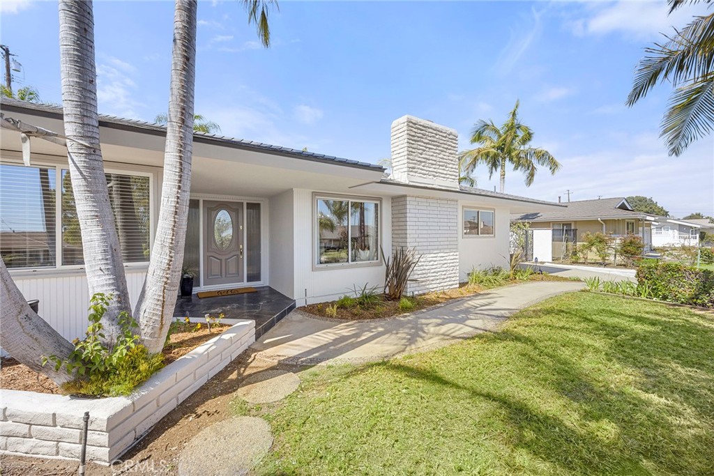 907 Harmony Lane