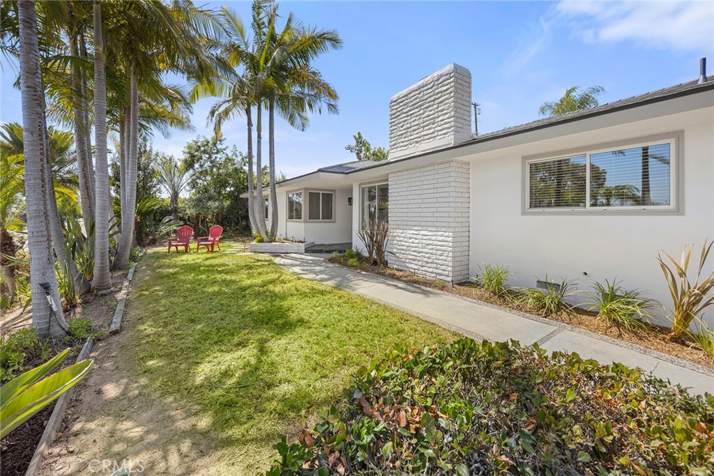 907 Harmony Lane