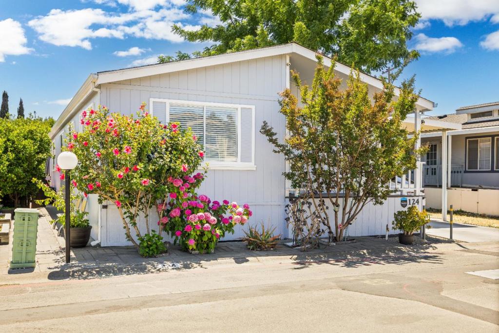 1220 Tasman Drive