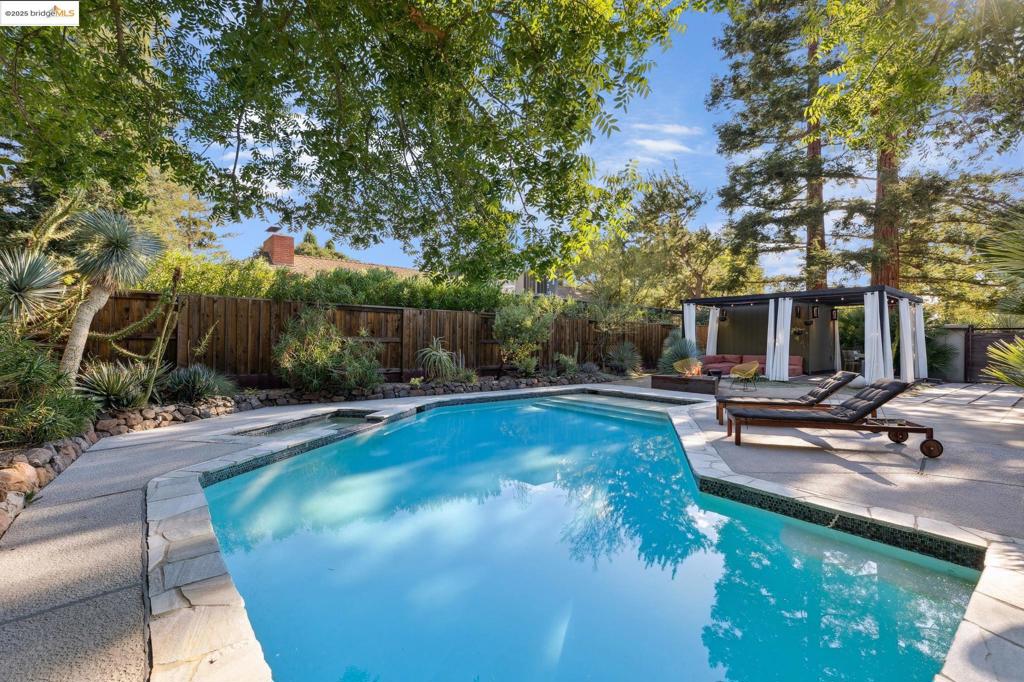 NORTHGATE - Residential