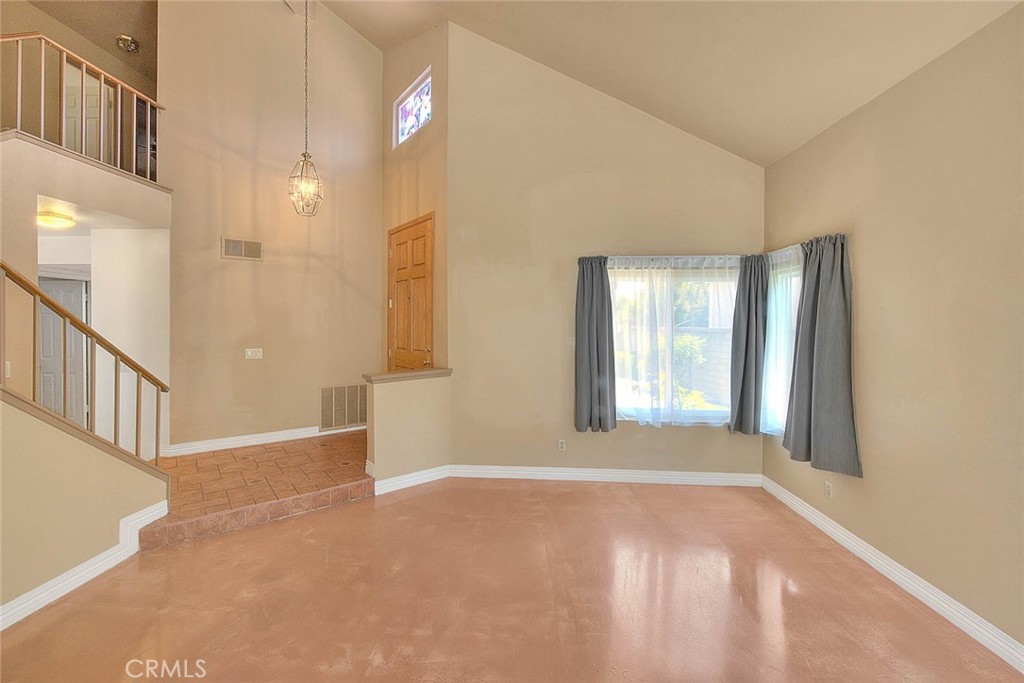 13585 Meadow Crest Drive