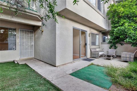 Photo of 18526 Mayall Street #G, Northridge, CA 91324 (MLS # SR26101600)