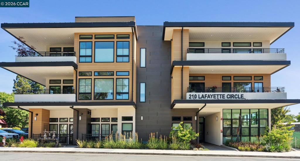 210 Lafayette Circle 101