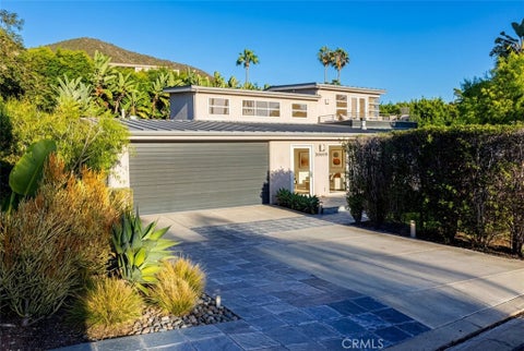 Photo of 30692 Marilyn Dr, Laguna Beach, CA 92651 (MLS # OC26209279)