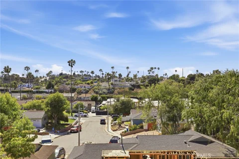 609 Meyer Lane Unit 11, Redondo Beach, CA 90278 - MLS#: SB26103181