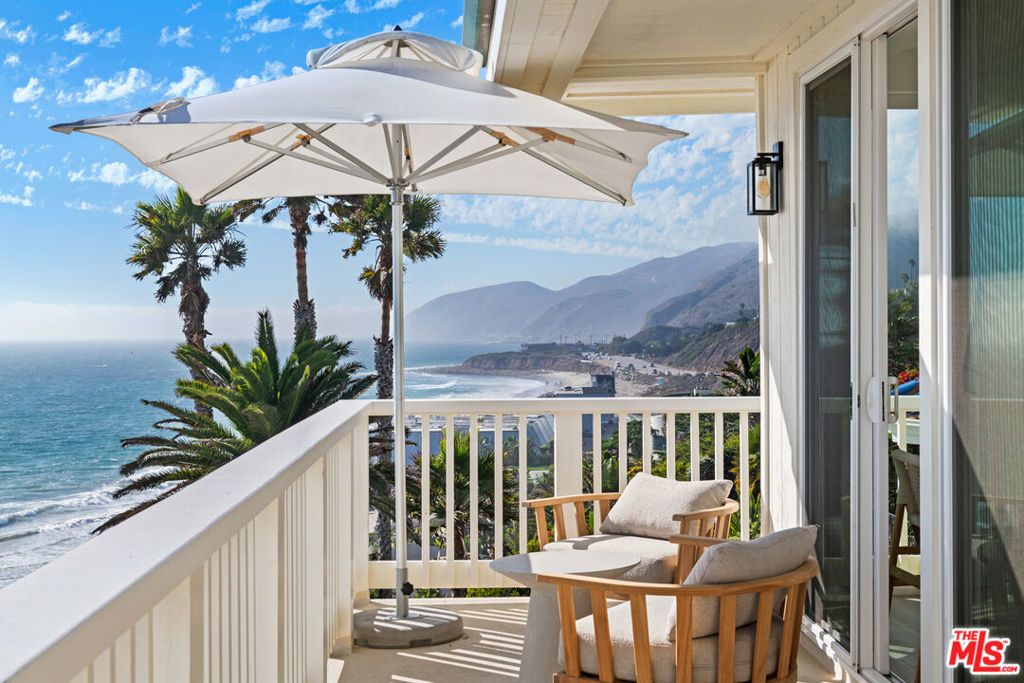 Photo of 11836 Ebb Tide Lane, Malibu, CA 90265 (MLS # 25565191)