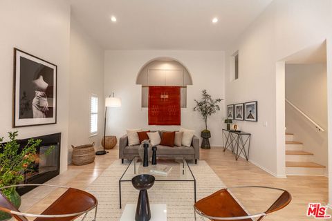 Photo of 2348 Ewing Street, Los Angeles, CA 90039 (MLS # 26829051)
