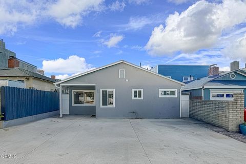 Photo of 120 Bardsdale Avenue, Oxnard, CA 93035 (MLS # V1-34498)