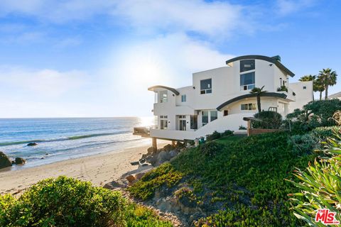 Photo of 31626 Sea Level Drive, Malibu, CA 90265 (MLS # 26635115)