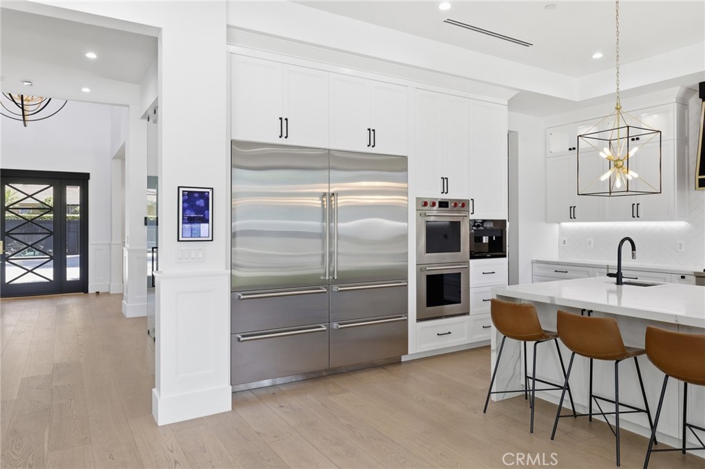 17319 Magnolia Boulevard