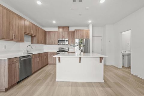 Photo of 348 SWEET PLACE Pl, Fallbrook, CA 92028 (MLS # NDP2601309)