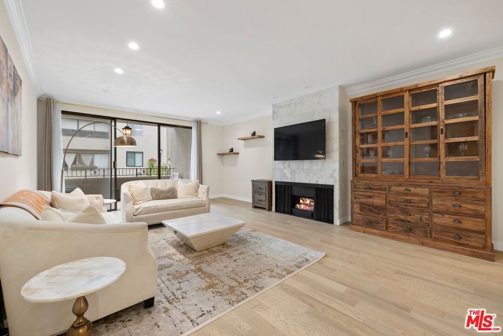 Photo of 8455 Fountain Avenue #414, West Hollywood, CA 90069 (MLS # 25586485)