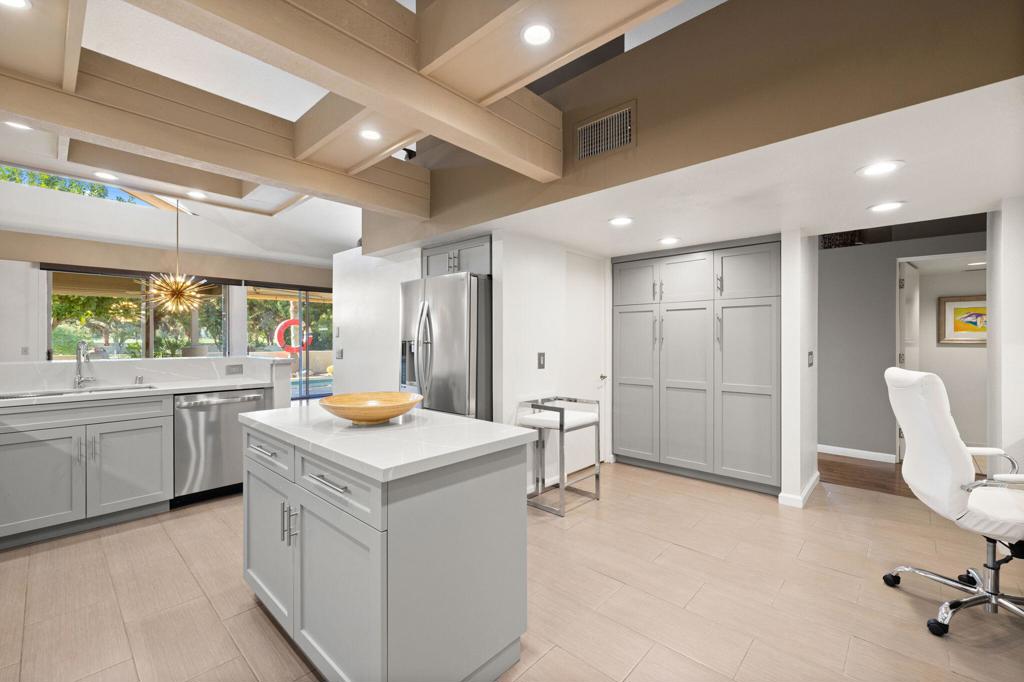 Rancho Mirage C.C. - Residential