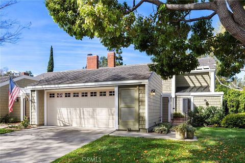 Photo of 23 Rainbow Falls Fls, Irvine, CA 92603 (MLS # NP26046557)