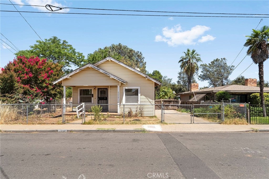 2350 Mesa Avenue