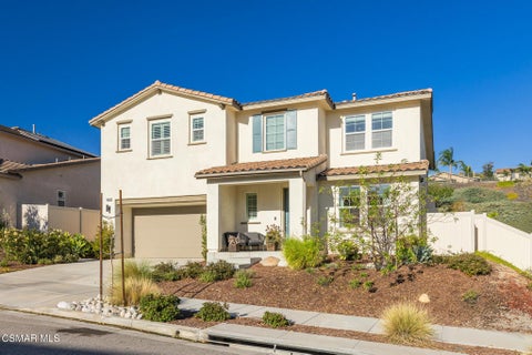 Photo of 18209 Cumulus Court, Canyon Country, CA 91350 (MLS # 226004909)