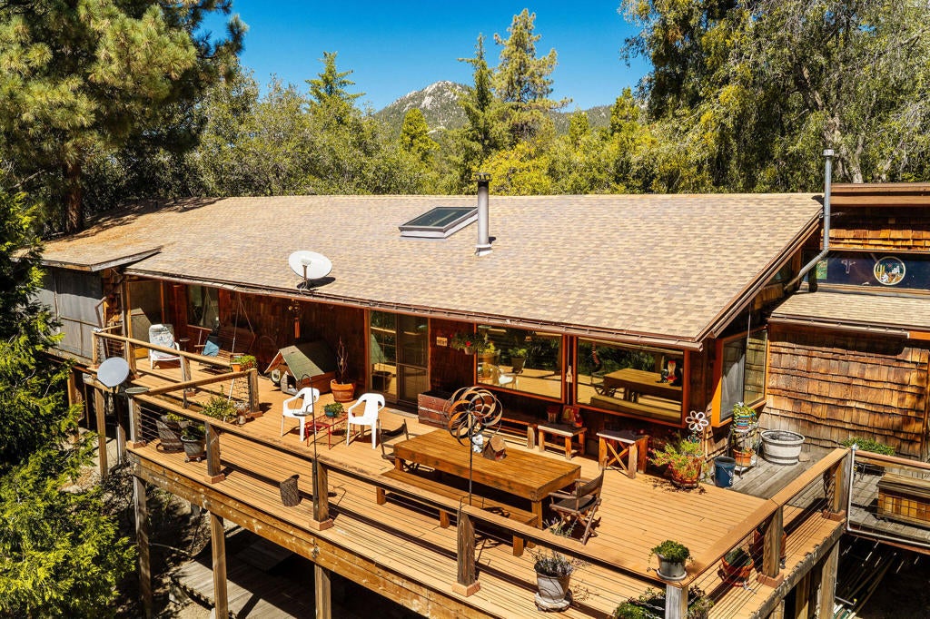 22901 Eagles Nest Drive