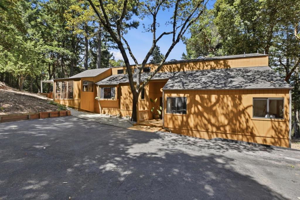 22163 Miller Ridge Road