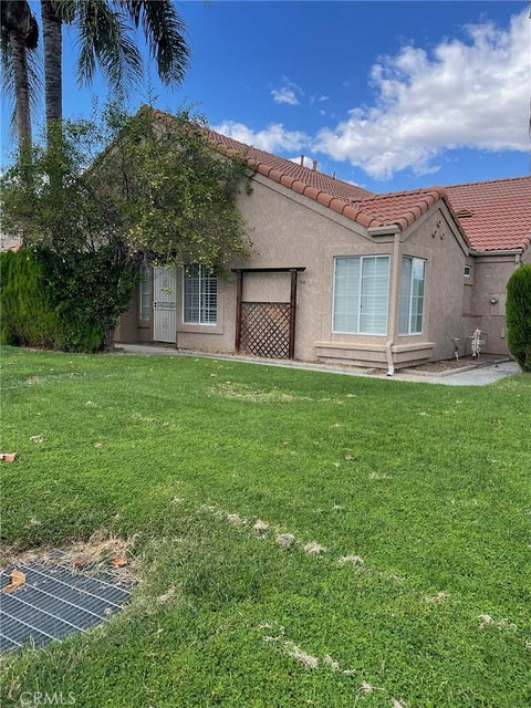 Photo of 963 Windrose ST, Hemet, CA 92545 (MLS # CV26213035)