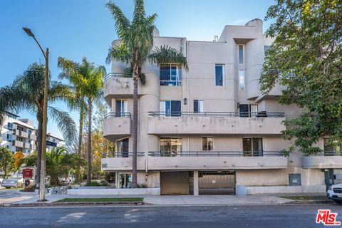 Photo of 3603 Dunn Drive #102, Los Angeles, CA 90034 (MLS # 26641295)