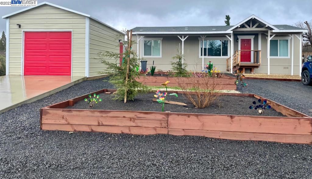 listing image 130727505341587780304