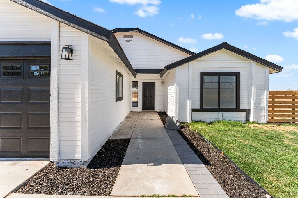 2559 E Avenue J2