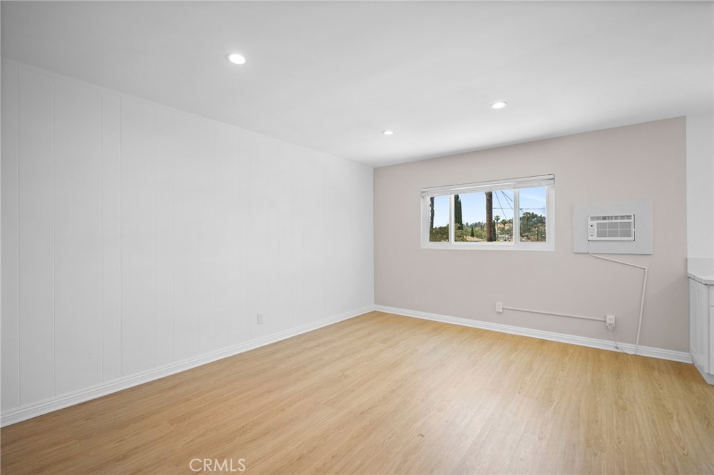 327 S Avenue 57