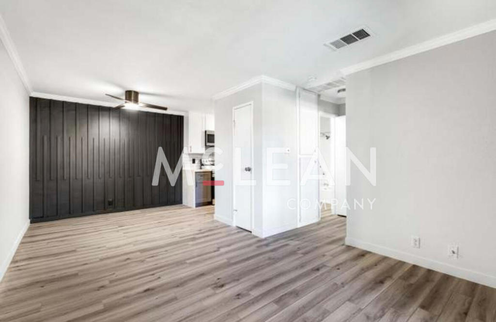 2809 N Los Felices Circle E 212