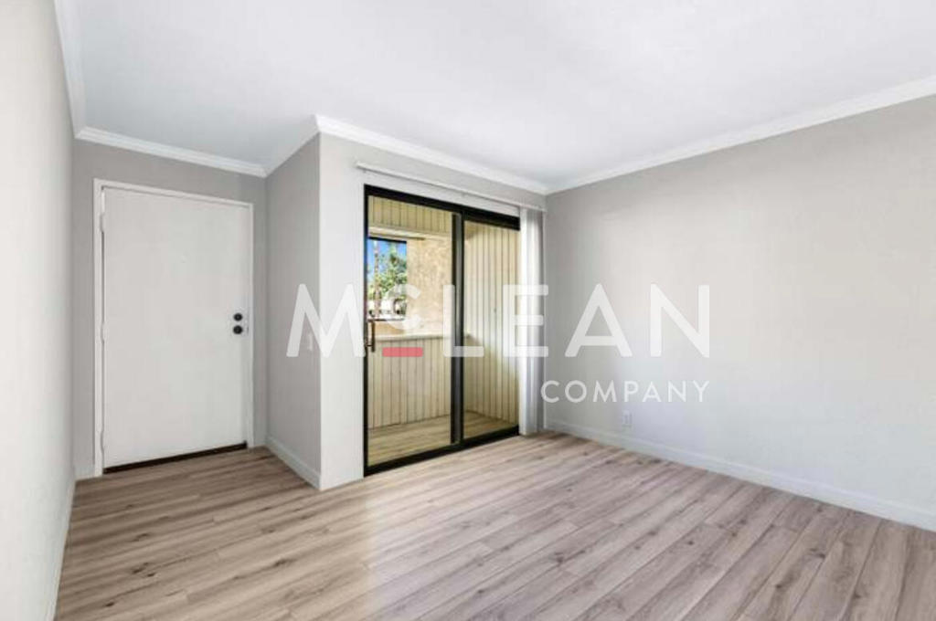 2809 N Los Felices Circle E 212