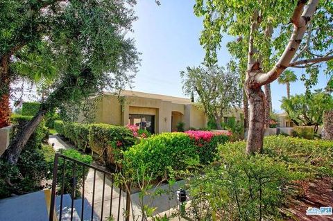 Photo of 200 E Racquet Club Road #13, Palm Springs, CA 92262 (MLS # SR26076688)