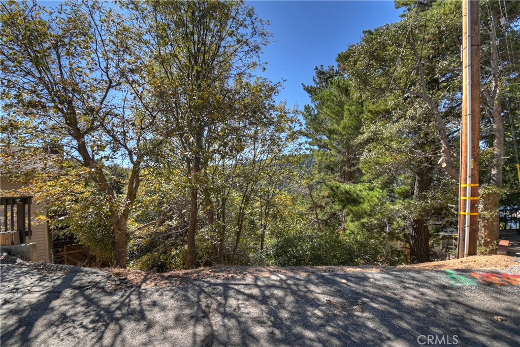 Crestline (CRES) - Land