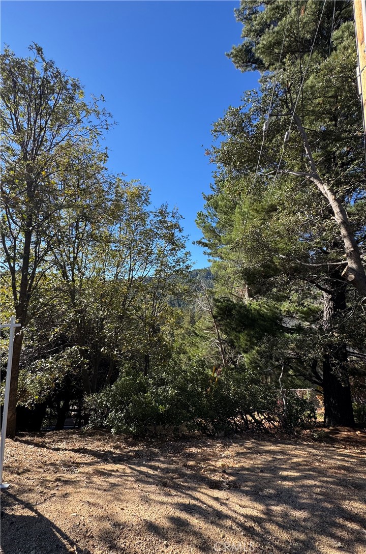 Crestline (CRES) - Land