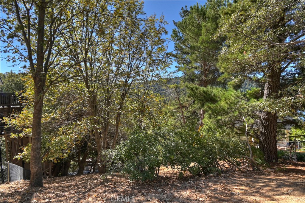 Crestline (CRES) - Land