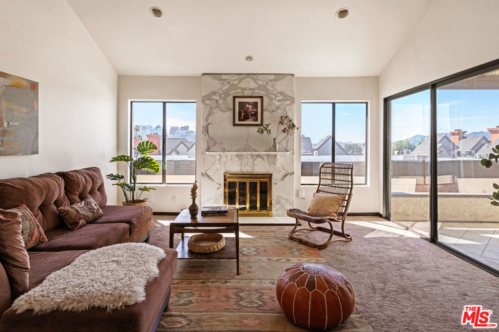 1325 Valley View Road 304