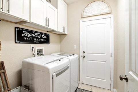 Tiny photo for 571 Chandler Court, Escondido, CA 92027 (MLS # NDP2609636)