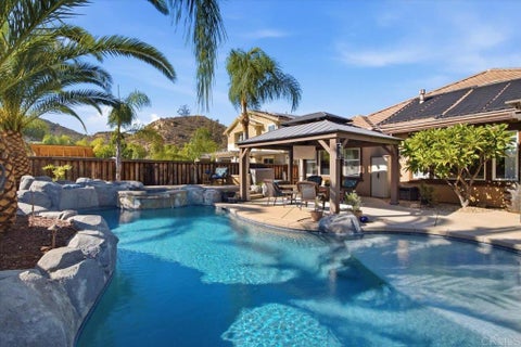 Tiny photo for 571 Chandler Court, Escondido, CA 92027 (MLS # NDP2609636)