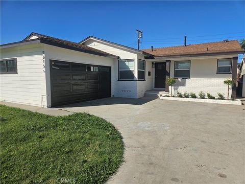9615 Tolly Bellflower CA 90706