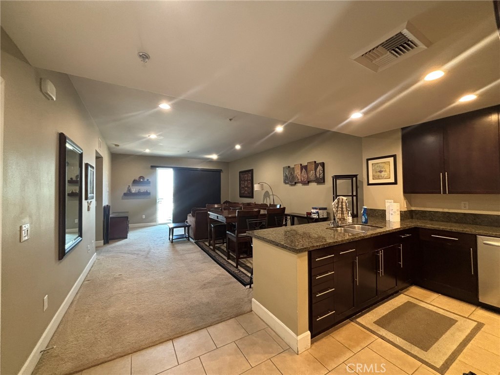 300 E 4th Street 422