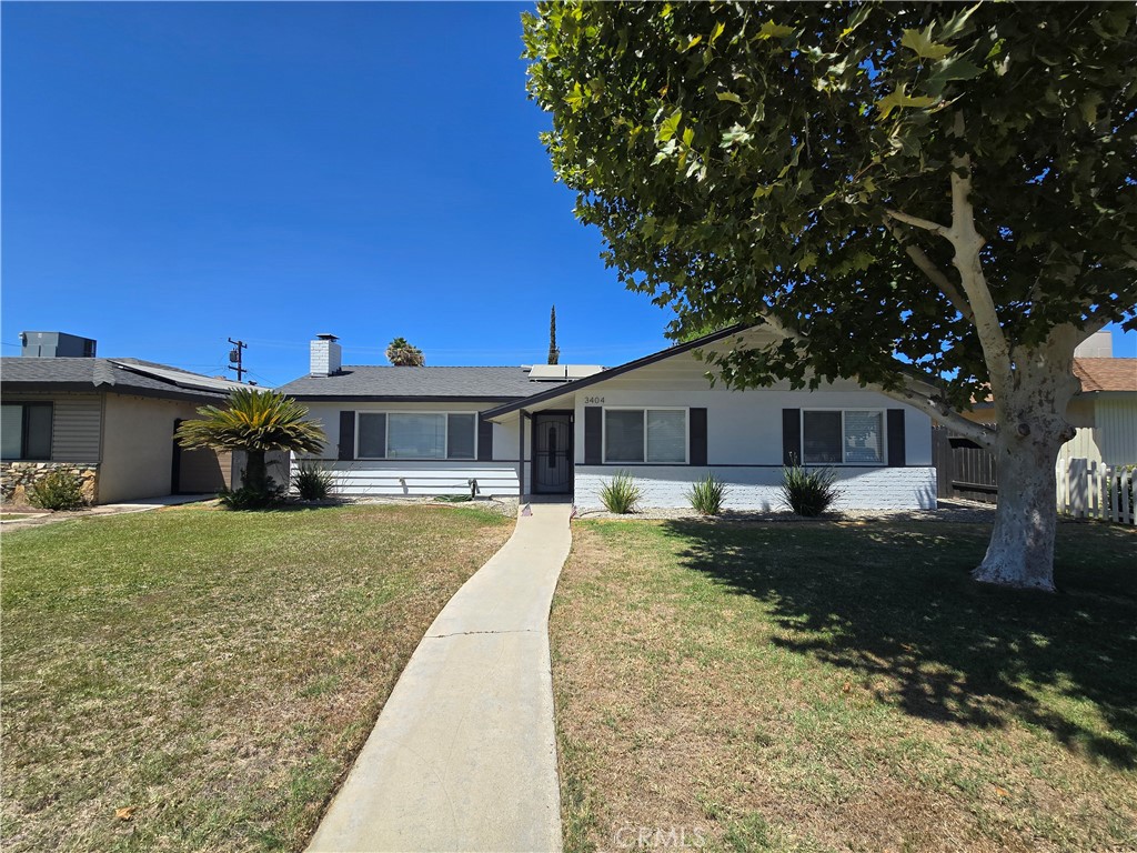 ? Modern 3-Bed, 2-Bath Home with Gorgeous Finishes | $2,250/Month | Ready Upon Approval! ?
Welcome to your dream rental in Bakersfield! This beautifully remodeled 3-bedroom, 2-bathroom single-family home offers the perfect blend of comfort, style, and functionality — all in a fantastic location!
??? 3 Spacious Bedrooms
?? 2 Luxuriously Updated Bathrooms – Featuring stunning marble-look tile, matte black fixtures, and dual vanities in the main bath.
??? Chef-Ready Kitchen – Boasts white shaker cabinets, sleek quartz countertops, stainless steel appliances, a gas stove with a modern hood, and an open-concept layout perfect for entertaining.
?? Cozy Living Room – Enjoy the stylish gray brick fireplace, large window for natural light, and LED recessed lighting.
??? Central HVAC – Stay comfortable year-round.
?? Detached Garage – Plenty of storage or parking flexibility.
?? Large Backyard – Ideal for gatherings, pets, or simply relaxing outdoors.
?? Great Curb Appeal – Clean, modern exterior with a welcoming front yard and covered porch.
?? Modern finishes throughout include wood-look flooring, fresh interior paint, and upgraded lighting.
?? Located in a quiet neighborhood with easy access to local amenities, shopping, and schools.
?? Rent: $2,250/month
?? Available: Ready upon approval!
?? Don’t wait! Homes like this don’t last long. Contact us today to schedule your private tour!