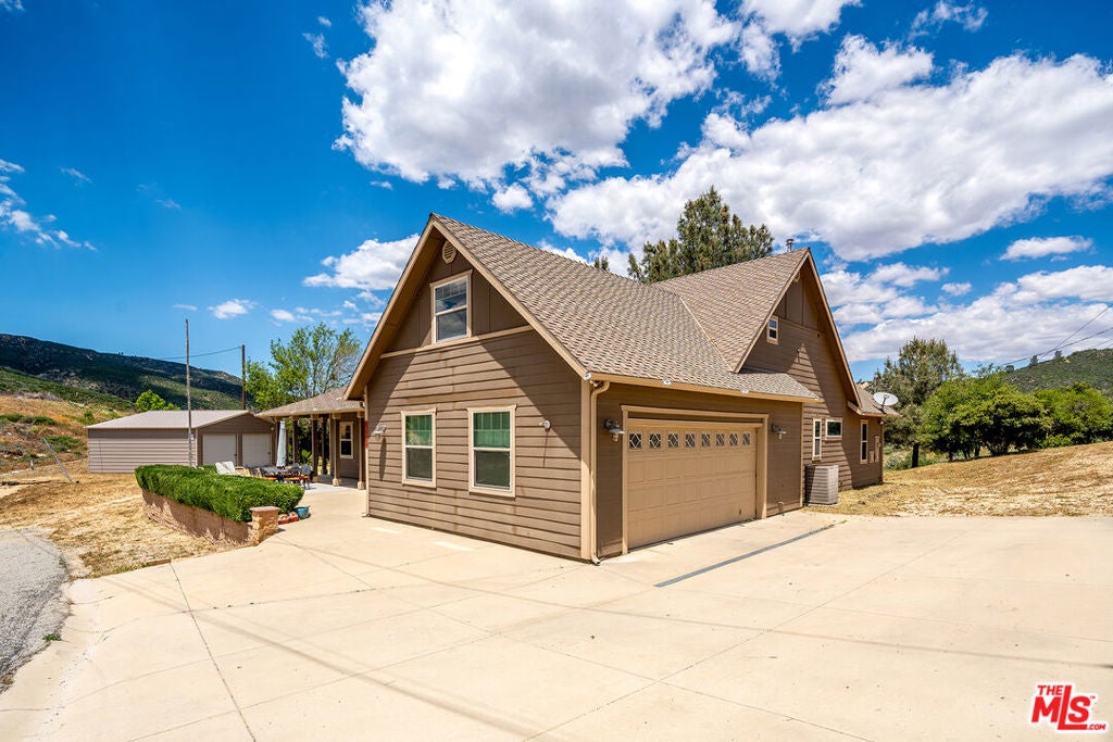 18087 Newview Drive