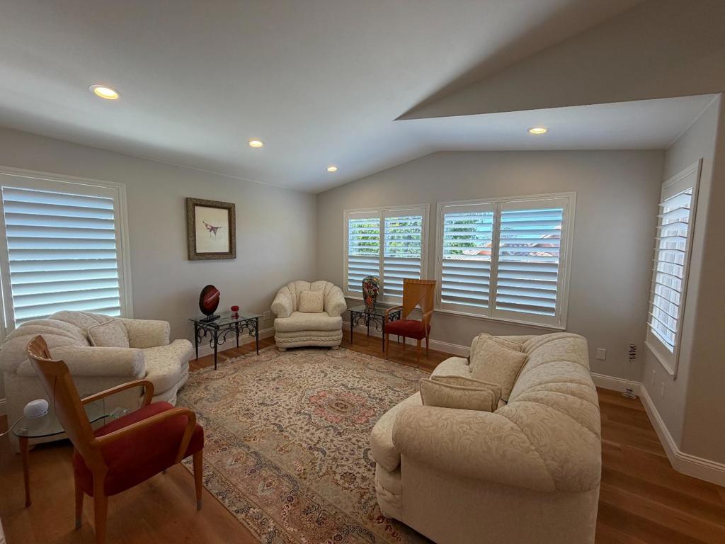 4005 Clubhouse Court