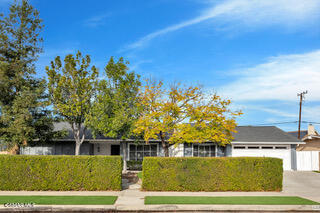 135 W Gainsborough Road