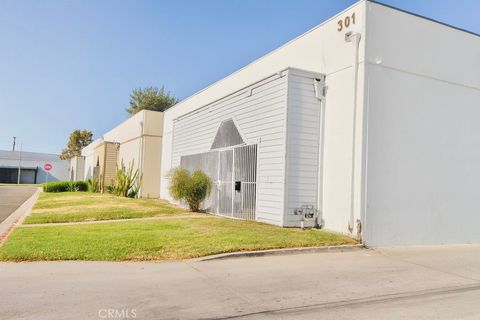 301 N Clara Street Santa Ana CA 92703